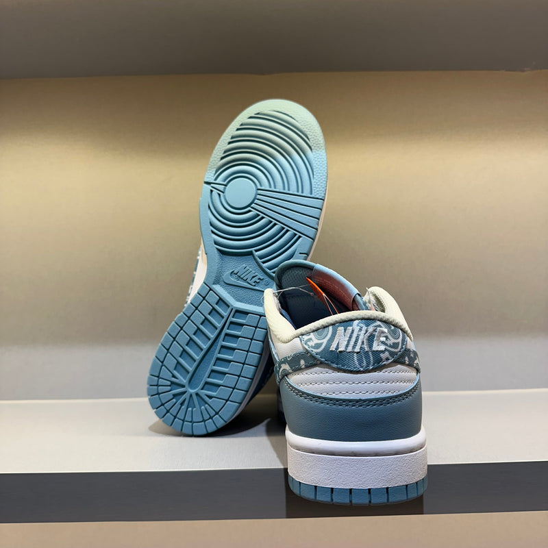 Nk Dunk Low Essential Paisley Pack Worn