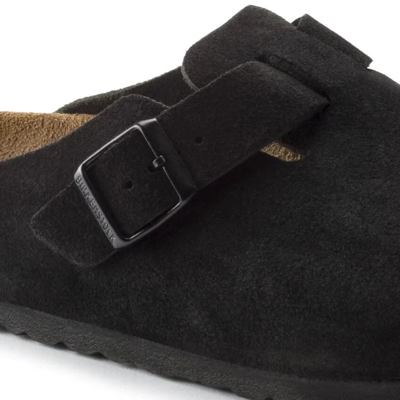 Boston Soft Footbed Suede Black