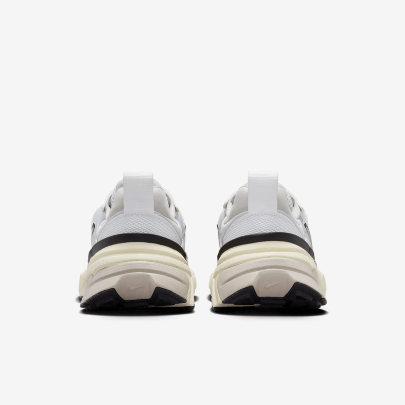 Nk V2K Run Summit White Metallic Silver
