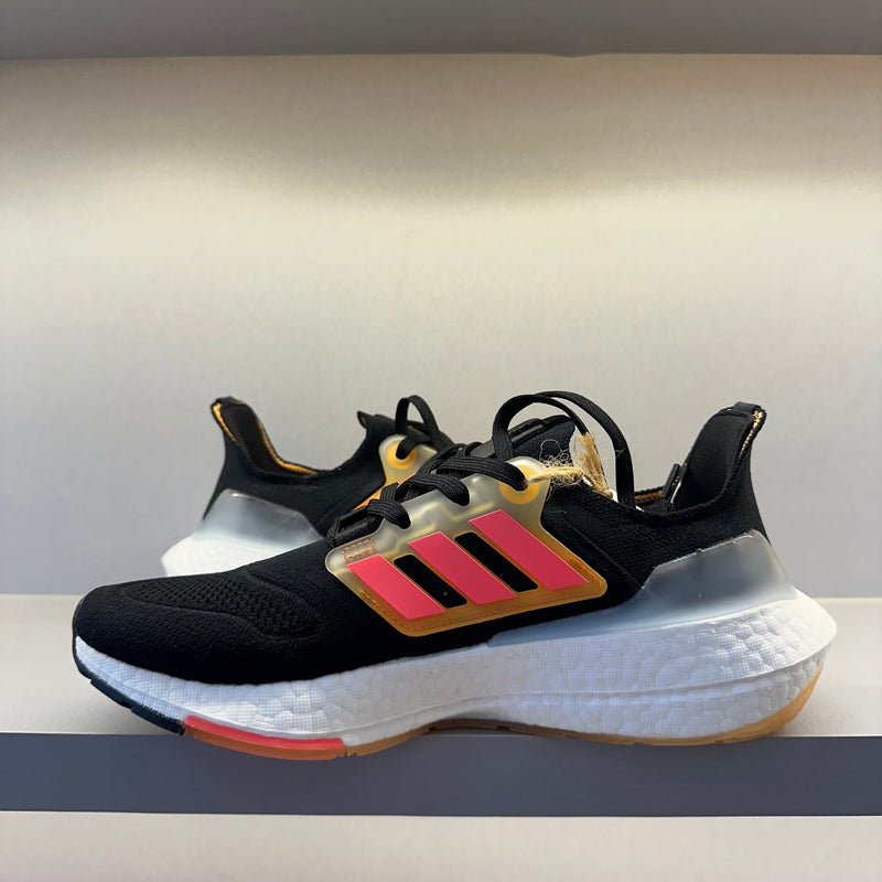 AD Ultraboost 22 Black Turbo Flash Orange