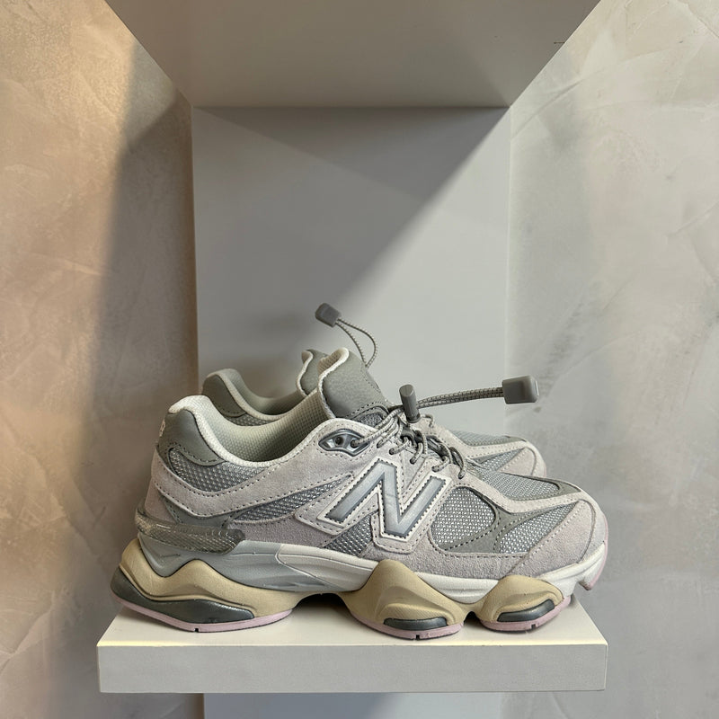 NeB 9060 Grey Lilac