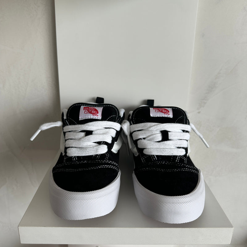 VS Knu Skool Black White